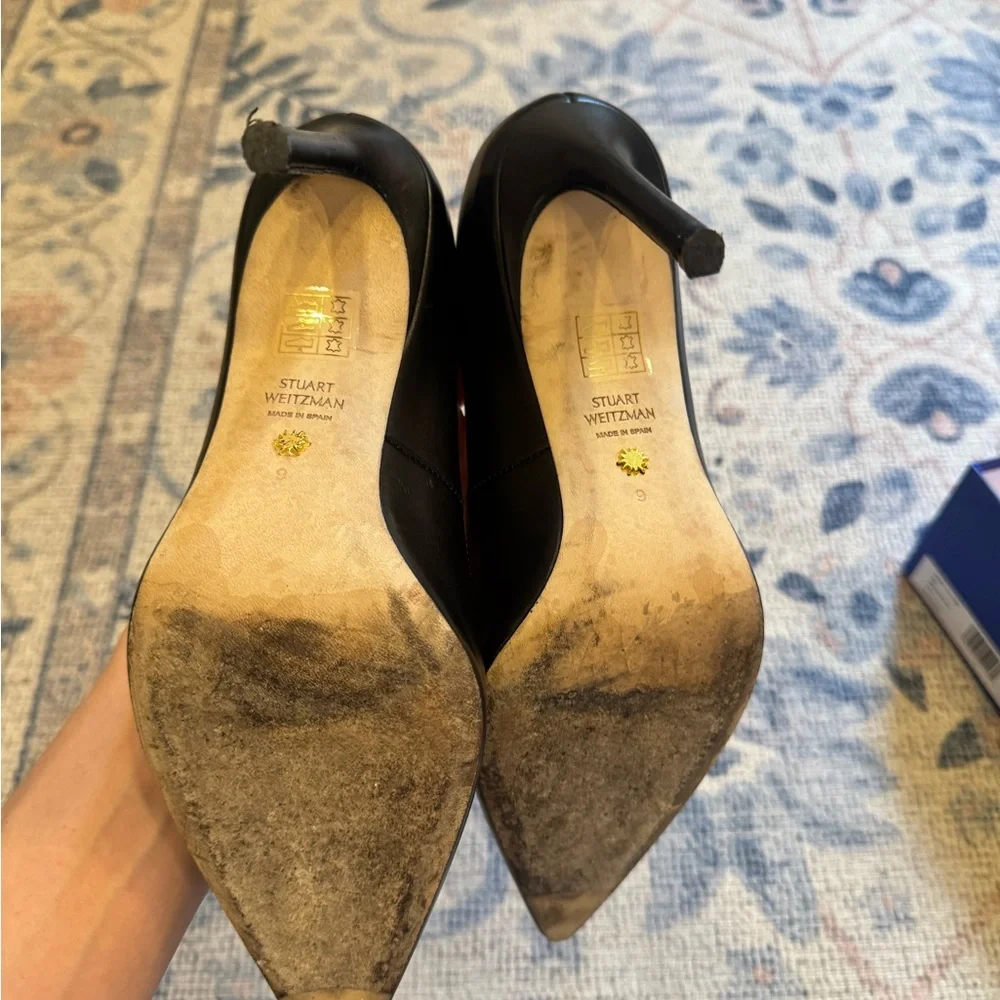 Stuart Weitzman Black Pointed Toe Heels - Picture 4 of 6